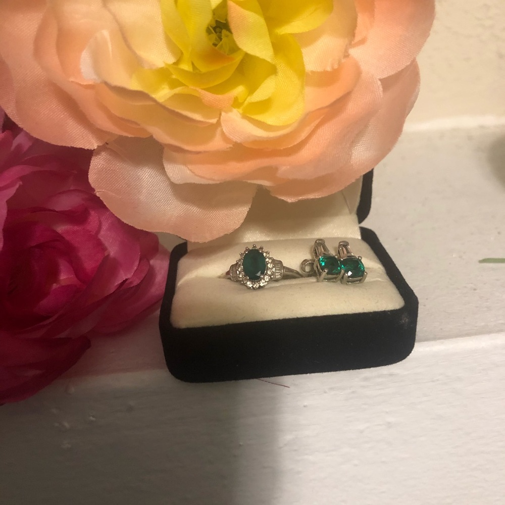 Emerald earrings and ring set ( faux)